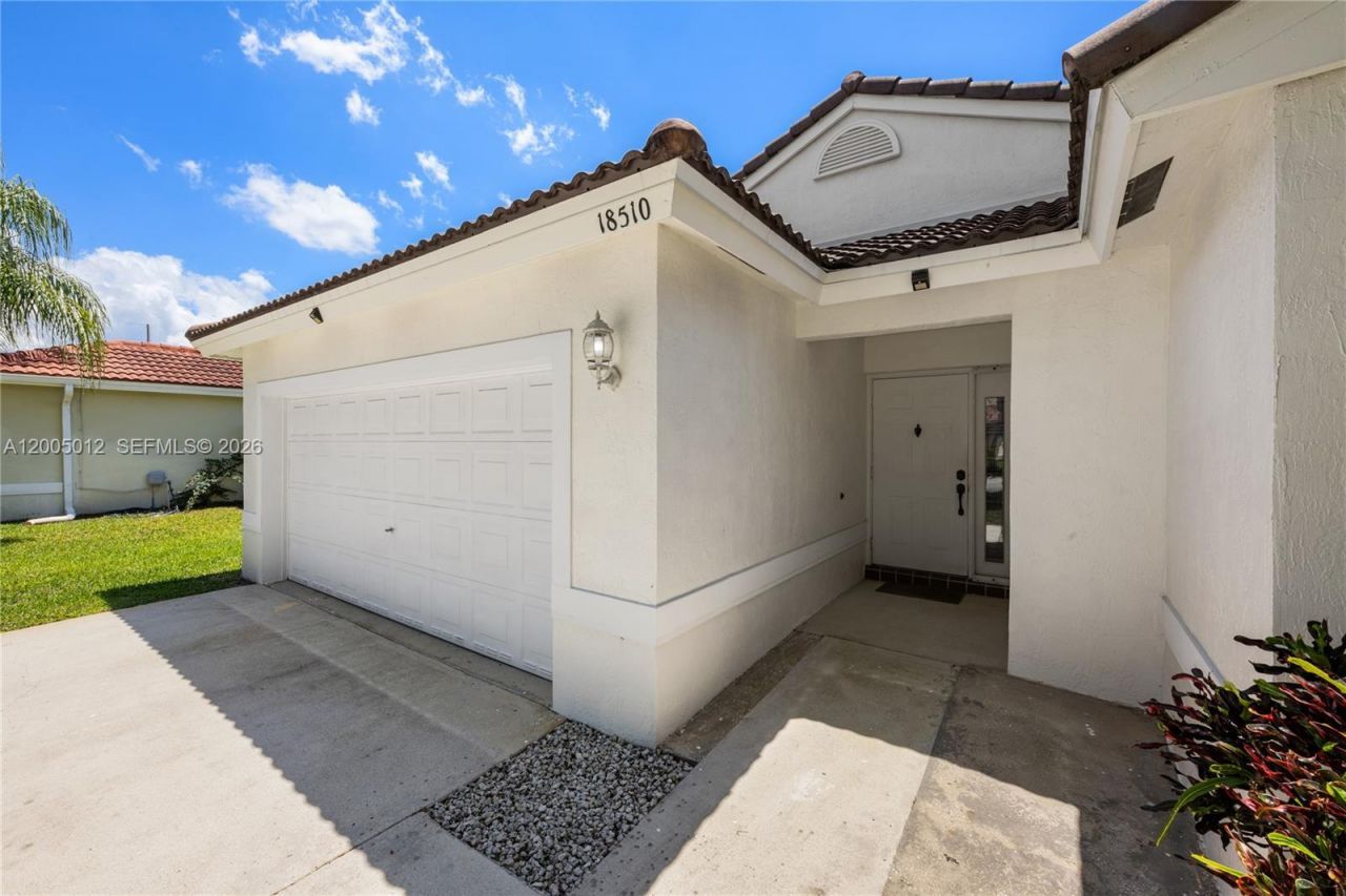 18510 NW 23rd St , Pembroke Pines, FL 33029 Photo