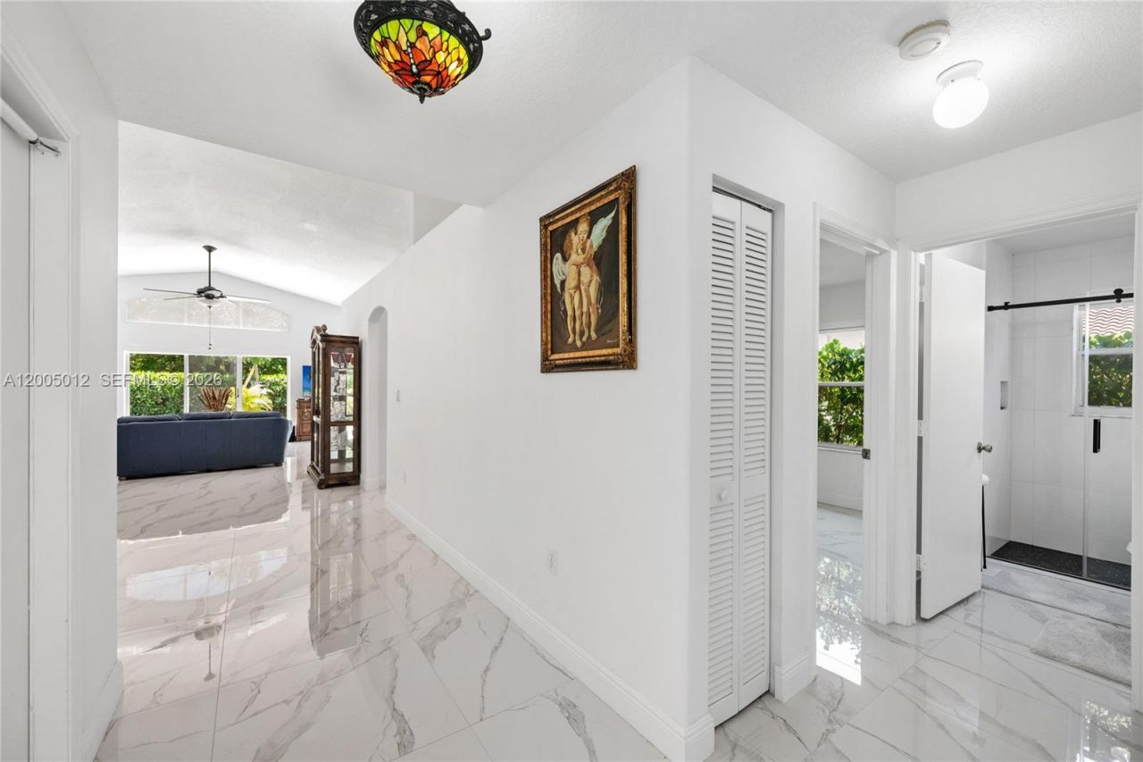 18510 NW 23rd St , Pembroke Pines, FL 33029 Photo