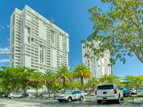 20225 NE 34th Ct , Unit 1016, Aventura, FL 33180