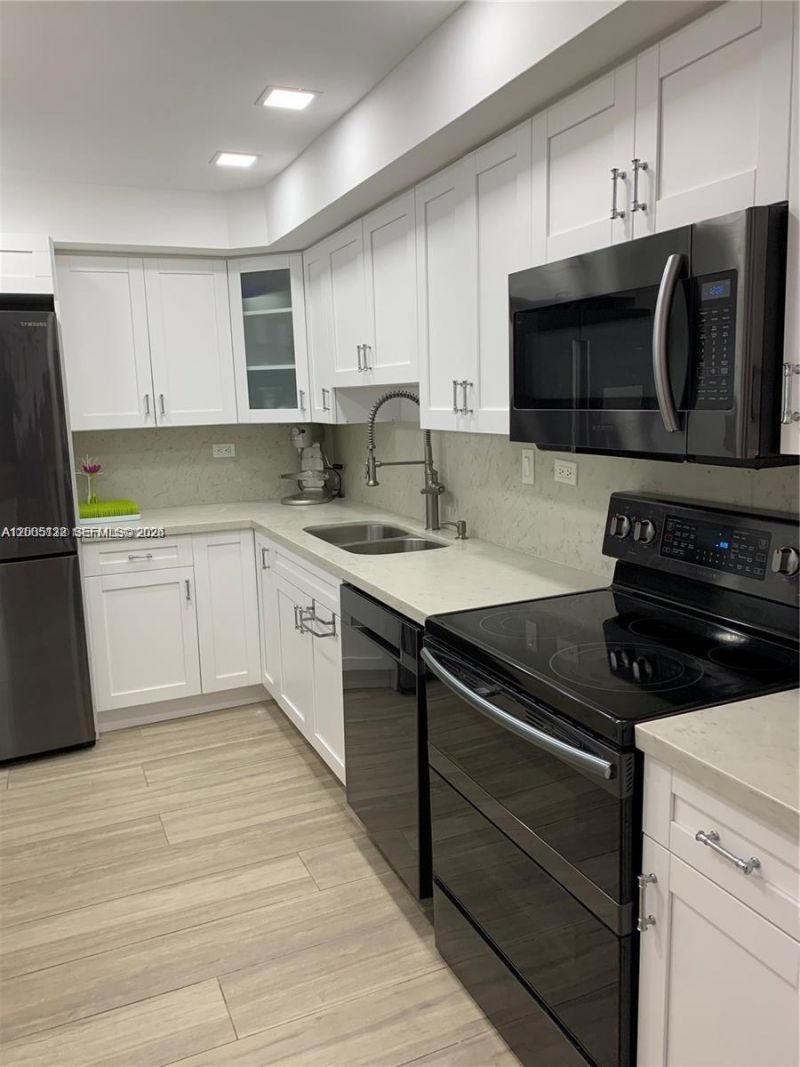 20225 NE 34th Ct , Unit 1016, Aventura, FL 33180 Photo