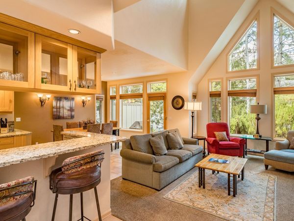 57086 Peppermill Circle, Unit 36-D, Sunriver, OR 97707