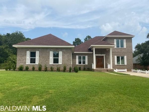 205 S Tee Drive, Fairhope, AL 36532