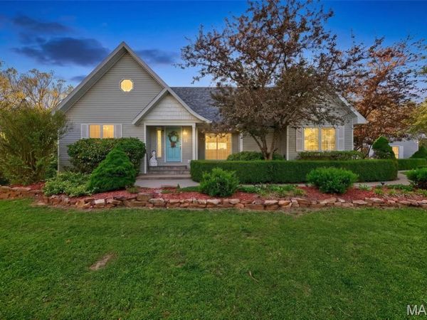 23233 Paradise Drive , Lebanon, MO 65536