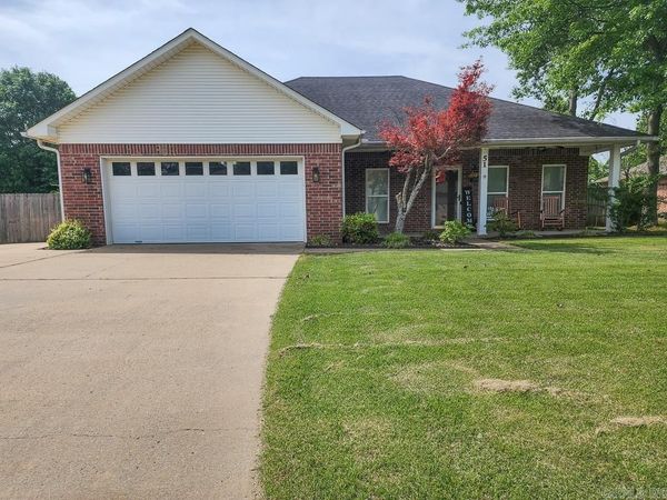 51 Donna Kay Drive, Greenbrier, AR 72058