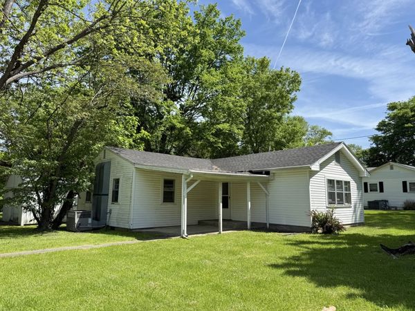 543 Tucker Lane , Metropolis, IL 62960