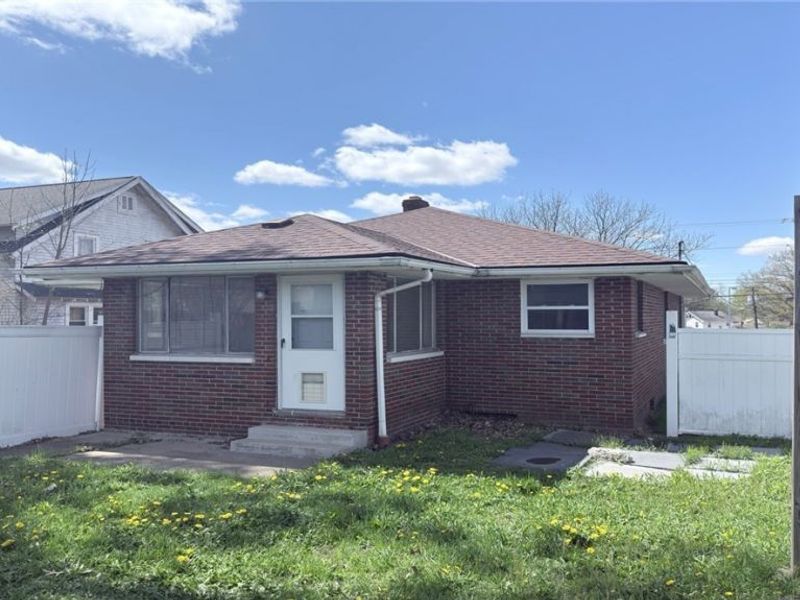 785 Brittain Road, Akron, OH 44305 Photo 4