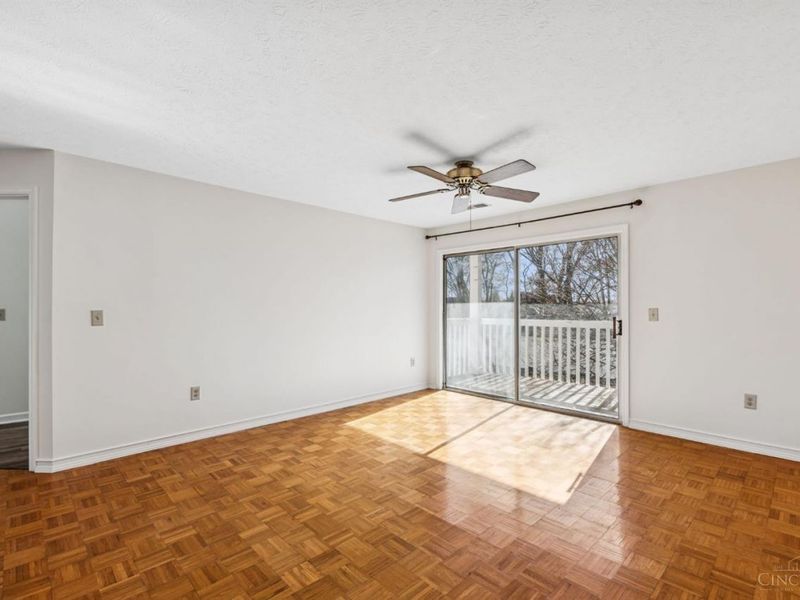 710 Carrington Place, Unit 207, Loveland, OH 45140 Photo 5