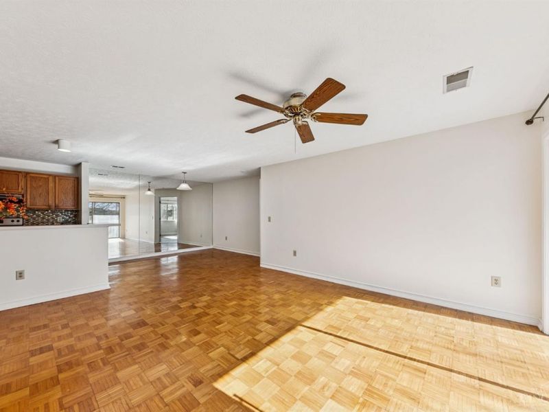 710 Carrington Place, Unit 207, Loveland, OH 45140 Photo 7