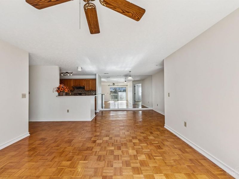 710 Carrington Place, Unit 207, Loveland, OH 45140 Photo 8