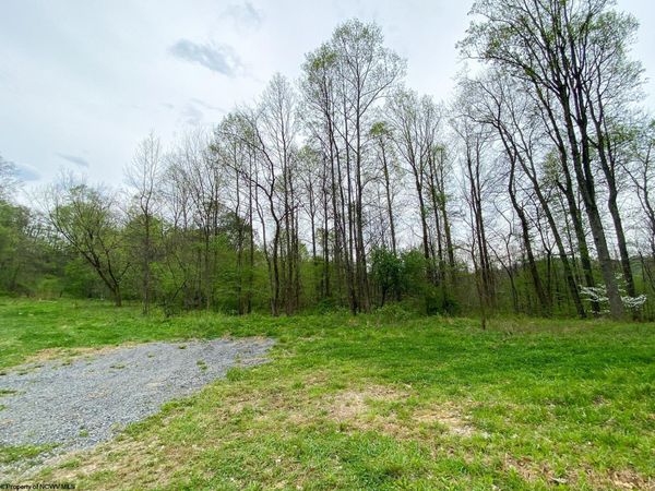 Lot 5 E Run Circle, Four States, WV 26572