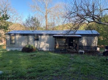 374 Saylor Road, Morgantown, WV 26501