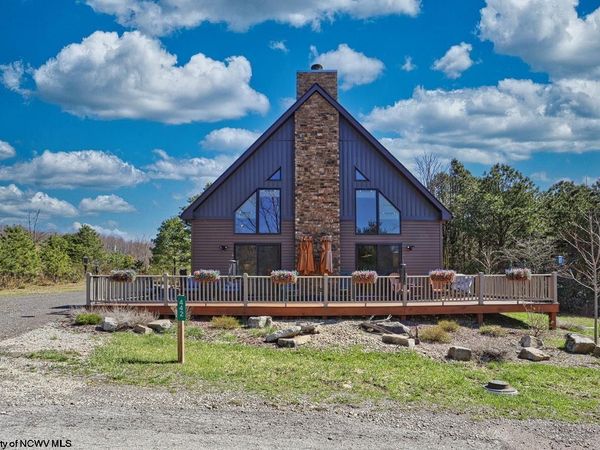 442 Grosbeak Drive, Terra Alta, WV 26764