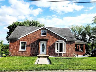 82 Pleasant Street, Masontown, WV 26542