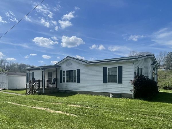 38 Seth Court, Bridgeport, WV 26330