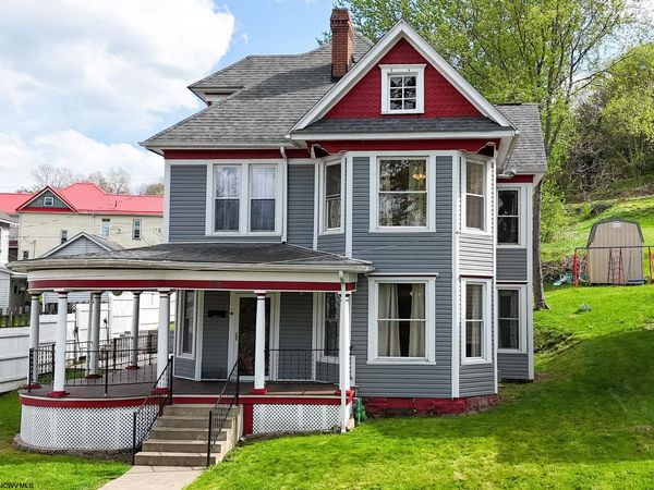 314 Dewey Avenue, Grafton, WV 26354