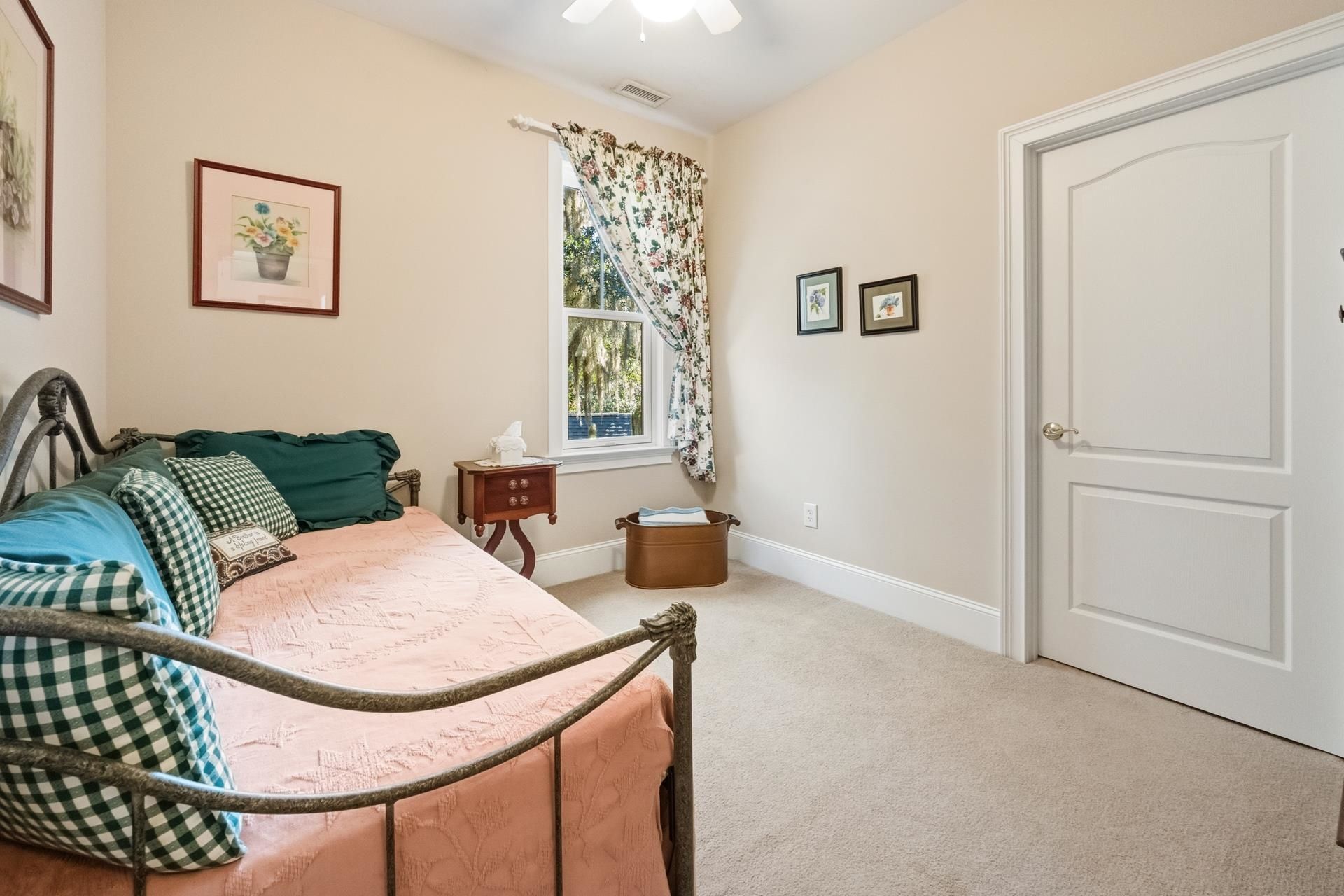 227 Summerwood Dr. Photo 24
