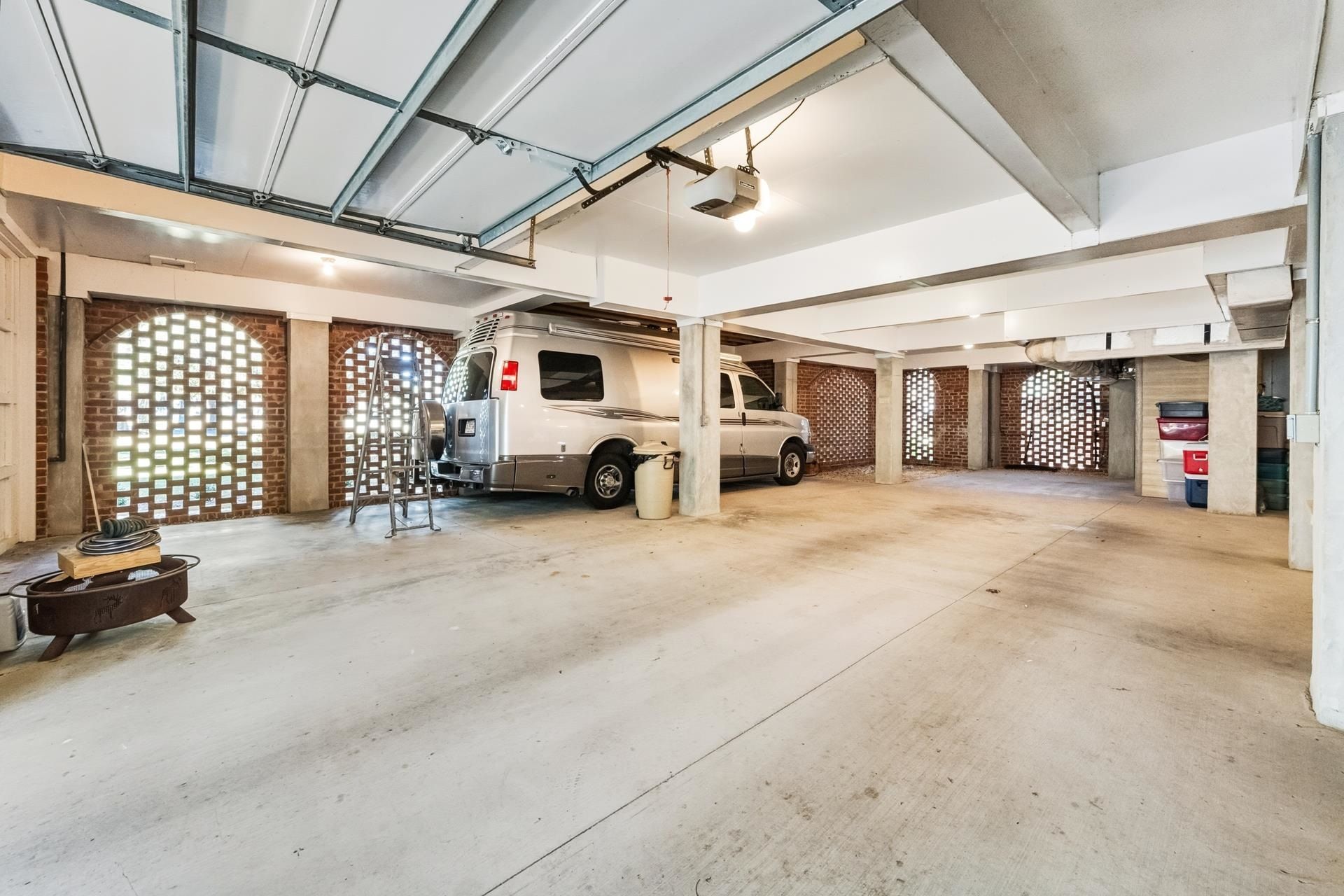 227 Summerwood Dr.  Photo 31