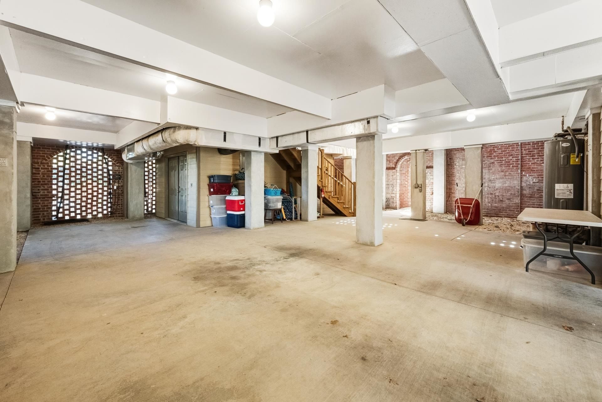 227 Summerwood Dr.  Photo 32