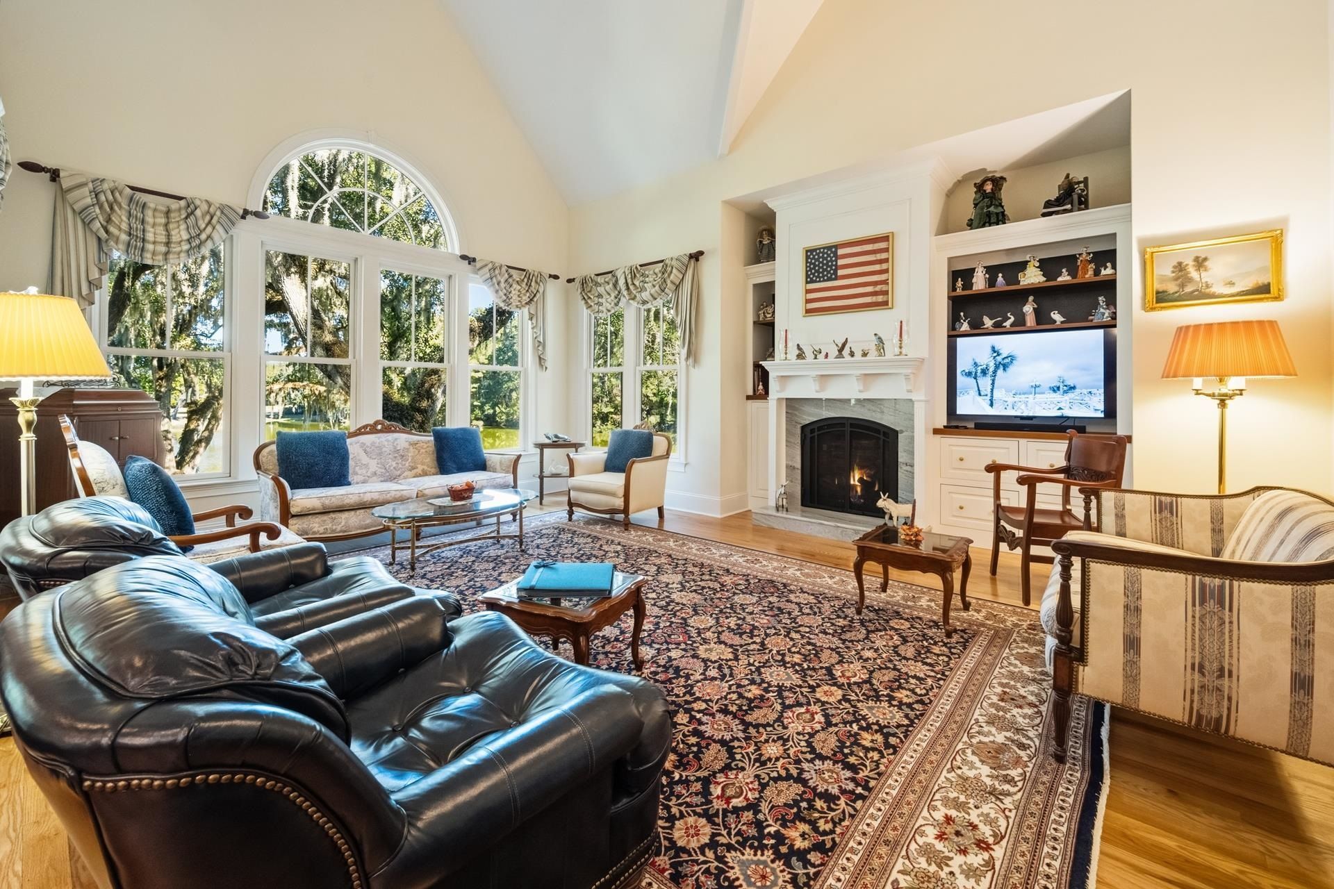227 Summerwood Dr. Photo 4