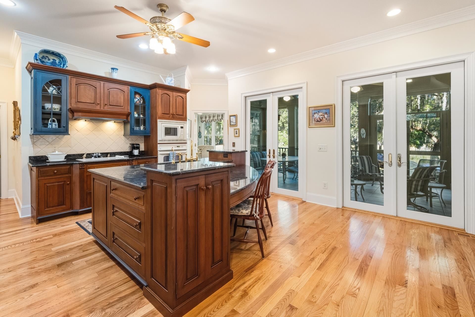 227 Summerwood Dr. Photo 8