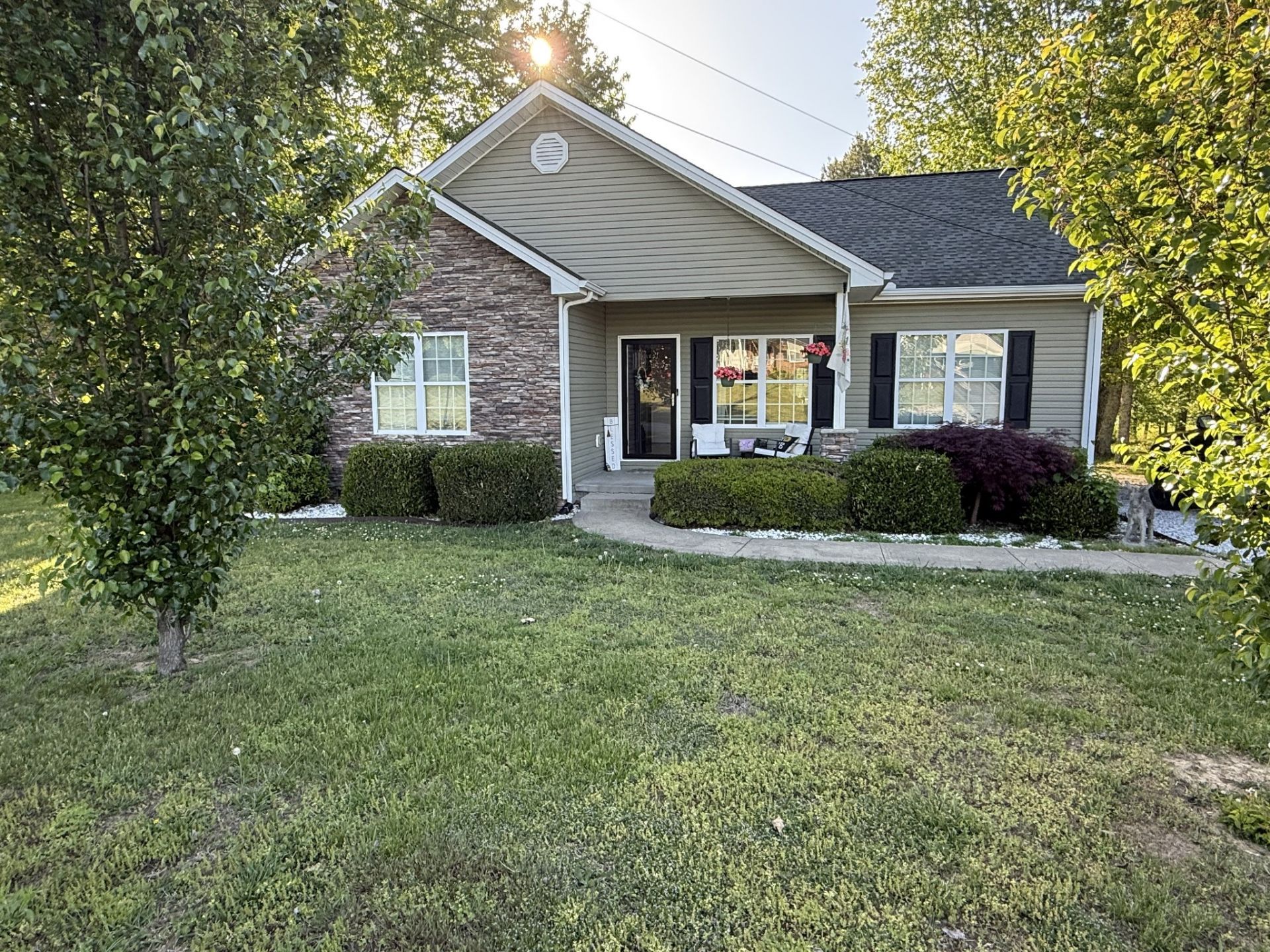 543 Main St , Mc Ewen, TN 37101 Main Photo