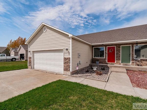 2947 Glenn Cove Court, AMMON, ID 83406