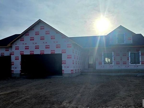 661 Glacier Ave, SHELLEY, ID 83274
