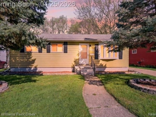 22546 Ira Boulevard, Warren, MI 48091