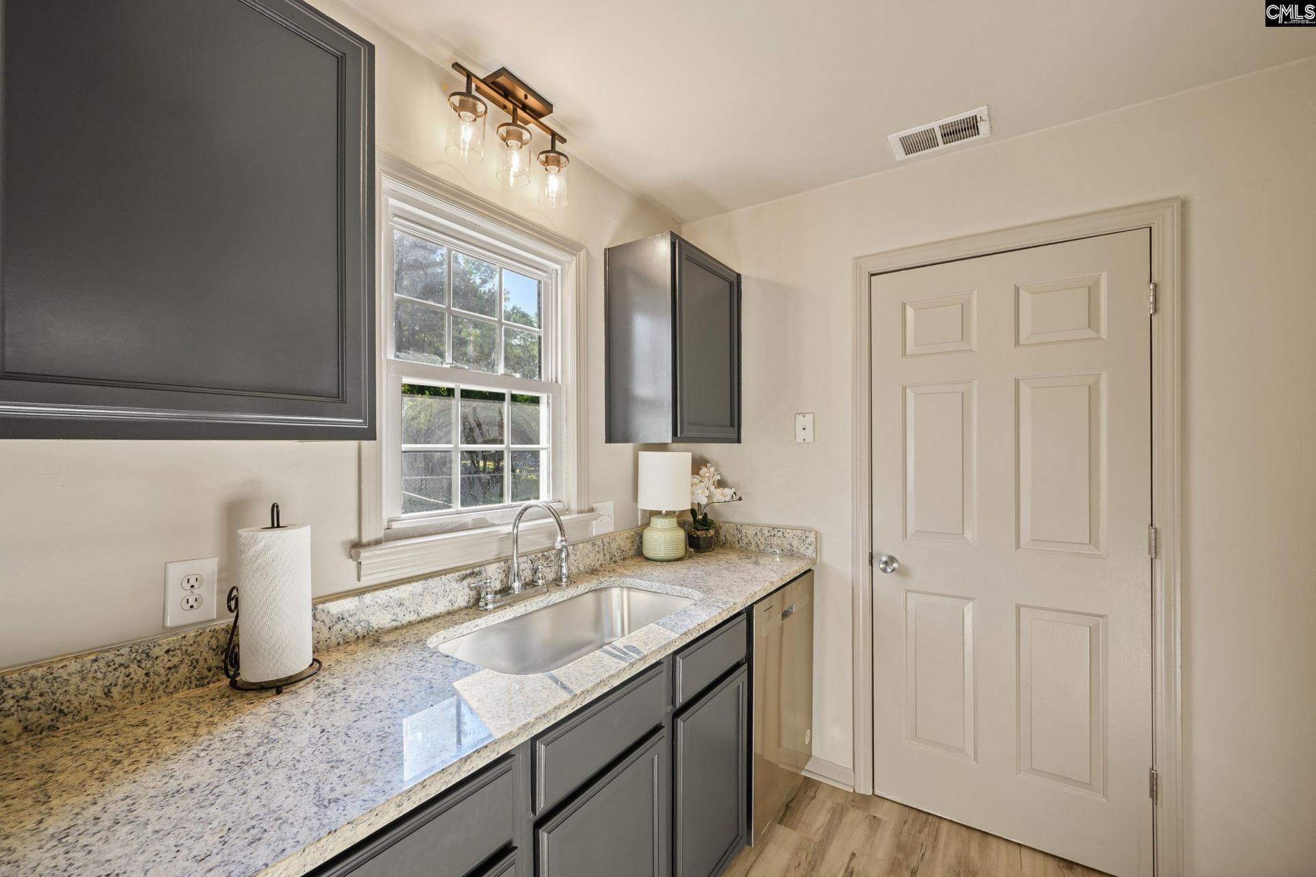 103 Bickleigh Road  Photo 9