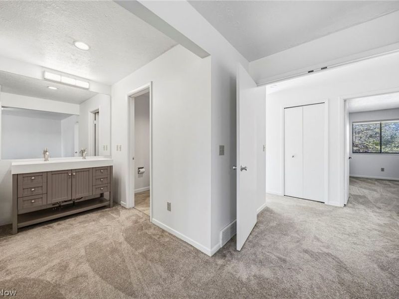 210 Teal Trace, Unit 210, Mayfield Heights, OH 44124 Photo 18