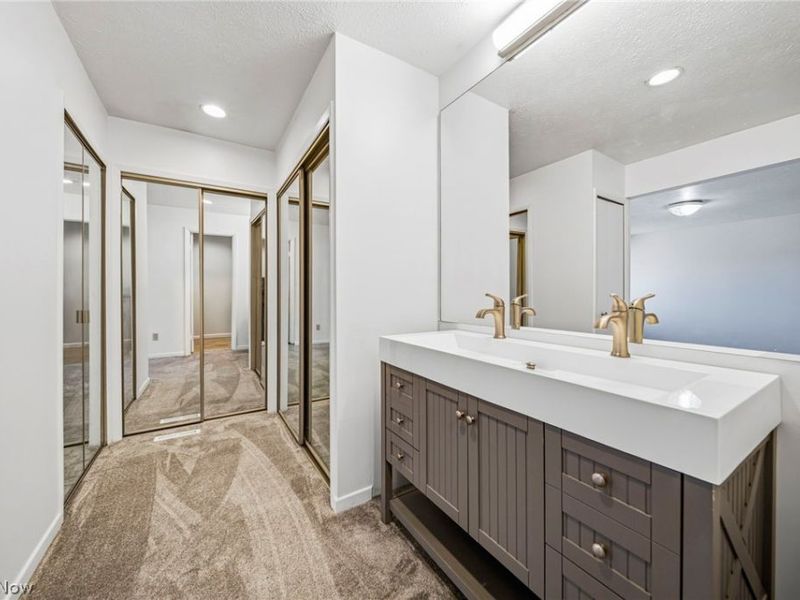 210 Teal Trace, Unit 210, Mayfield Heights, OH 44124 Photo 19