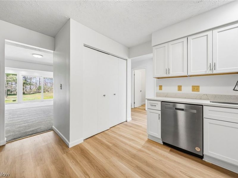 210 Teal Trace, Unit 210, Mayfield Heights, OH 44124 Photo 3