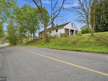 35 STEPHENS ROAD Orwigsburg, PA 17961