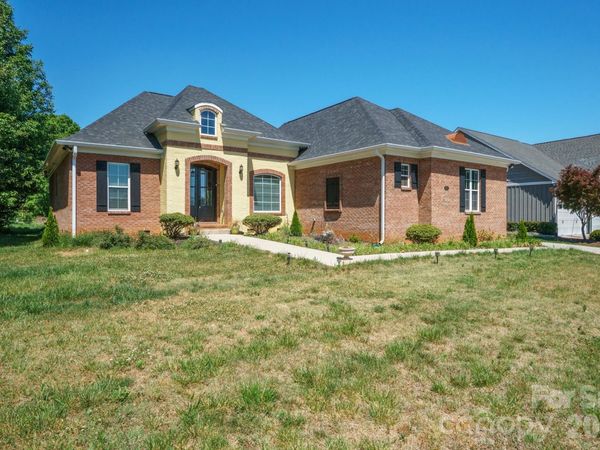 101 Long Meadows Drive , Kings Mountain, NC 28086