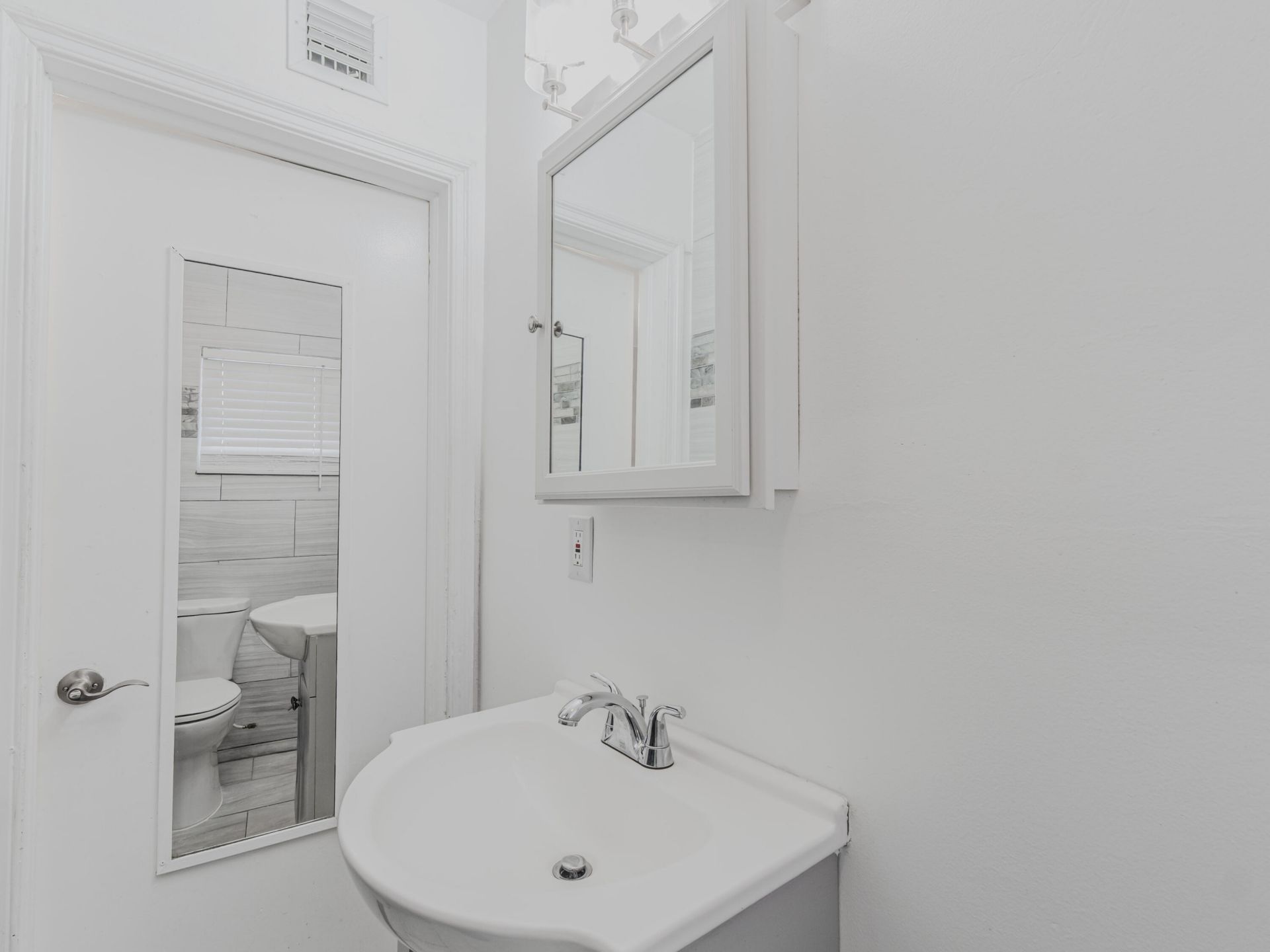 112 W 34th Street, Unit 2, West Palm Beach, FL 33404 Photo