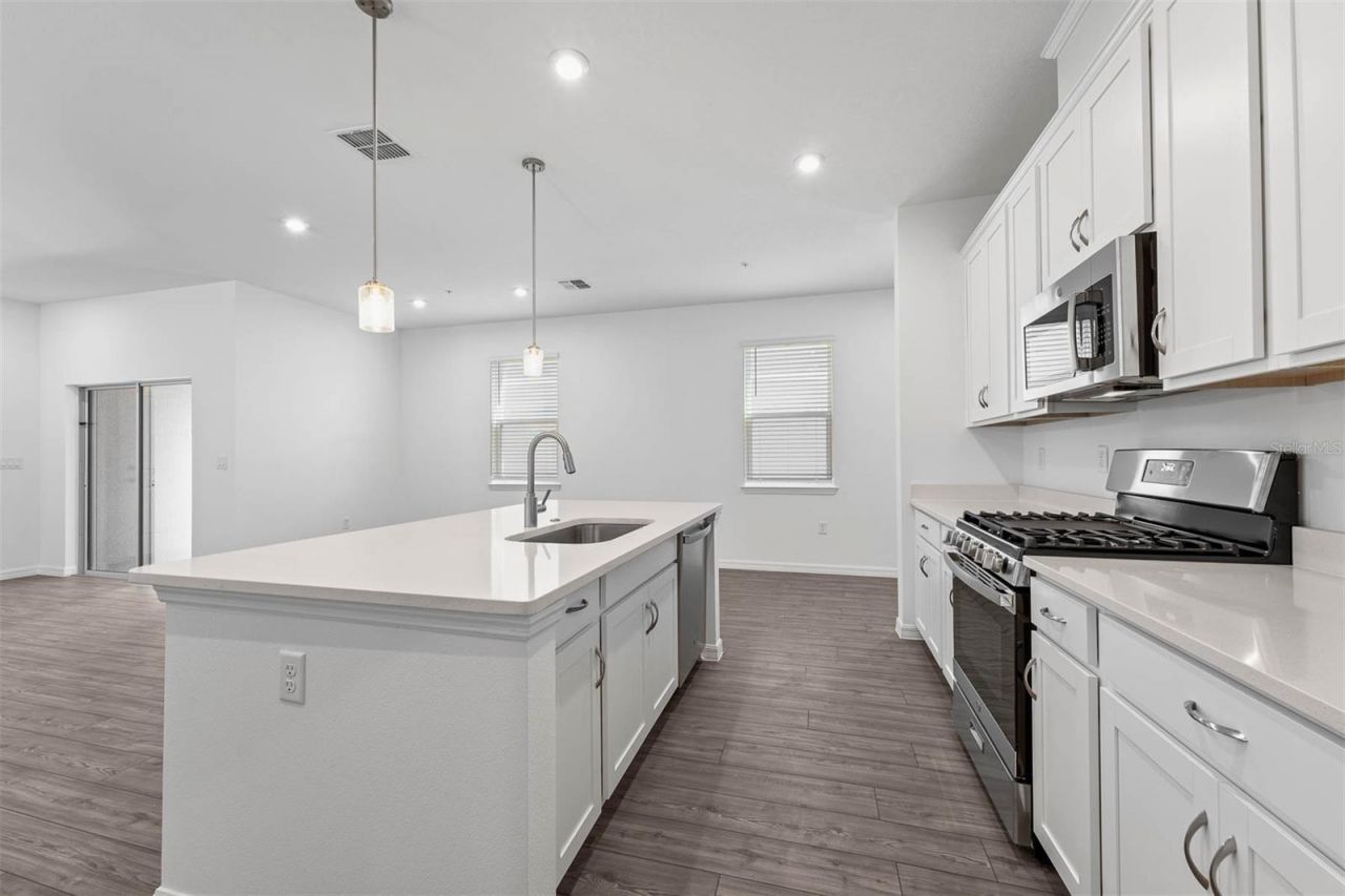 4678 Inner World Lane, Wesley Chapel, FL 33543 Photo