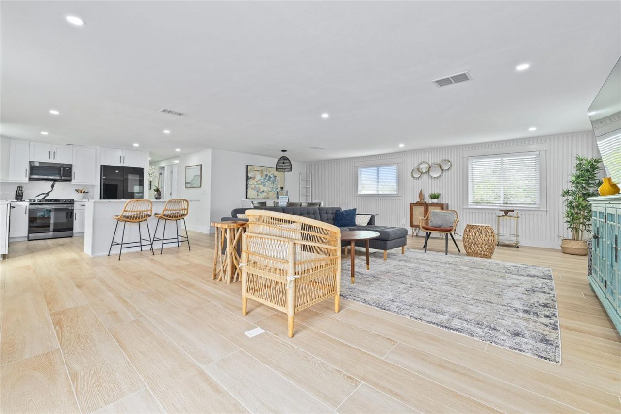 228 Gladiolus Street, Anna Maria, FL 34216 Photo