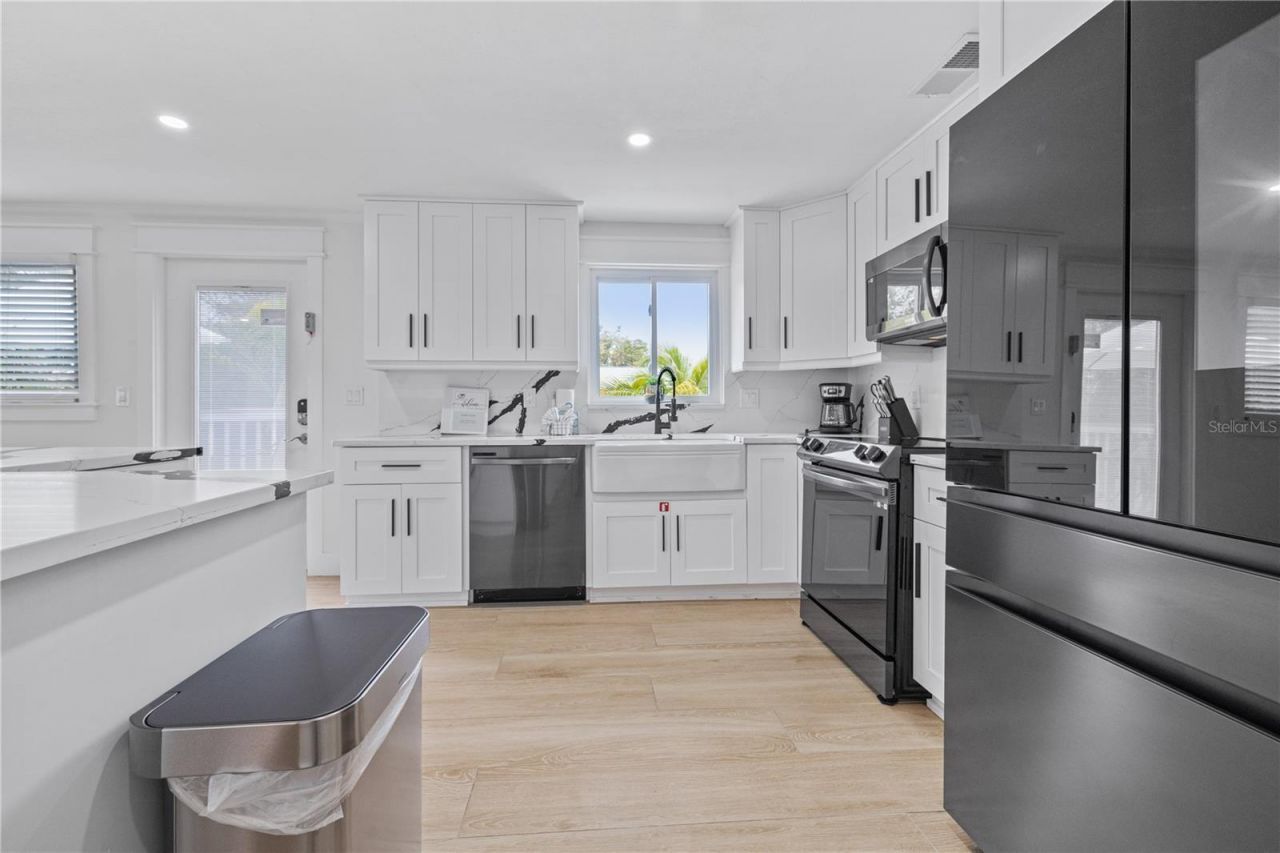 228 Gladiolus Street, Anna Maria, FL 34216 Photo
