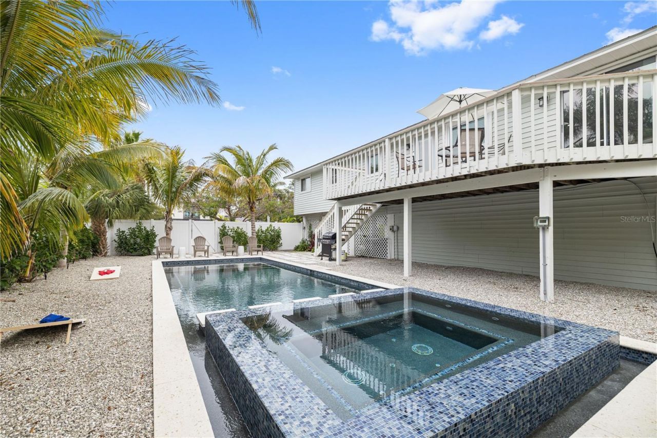 228 Gladiolus Street, Anna Maria, FL 34216 Photo