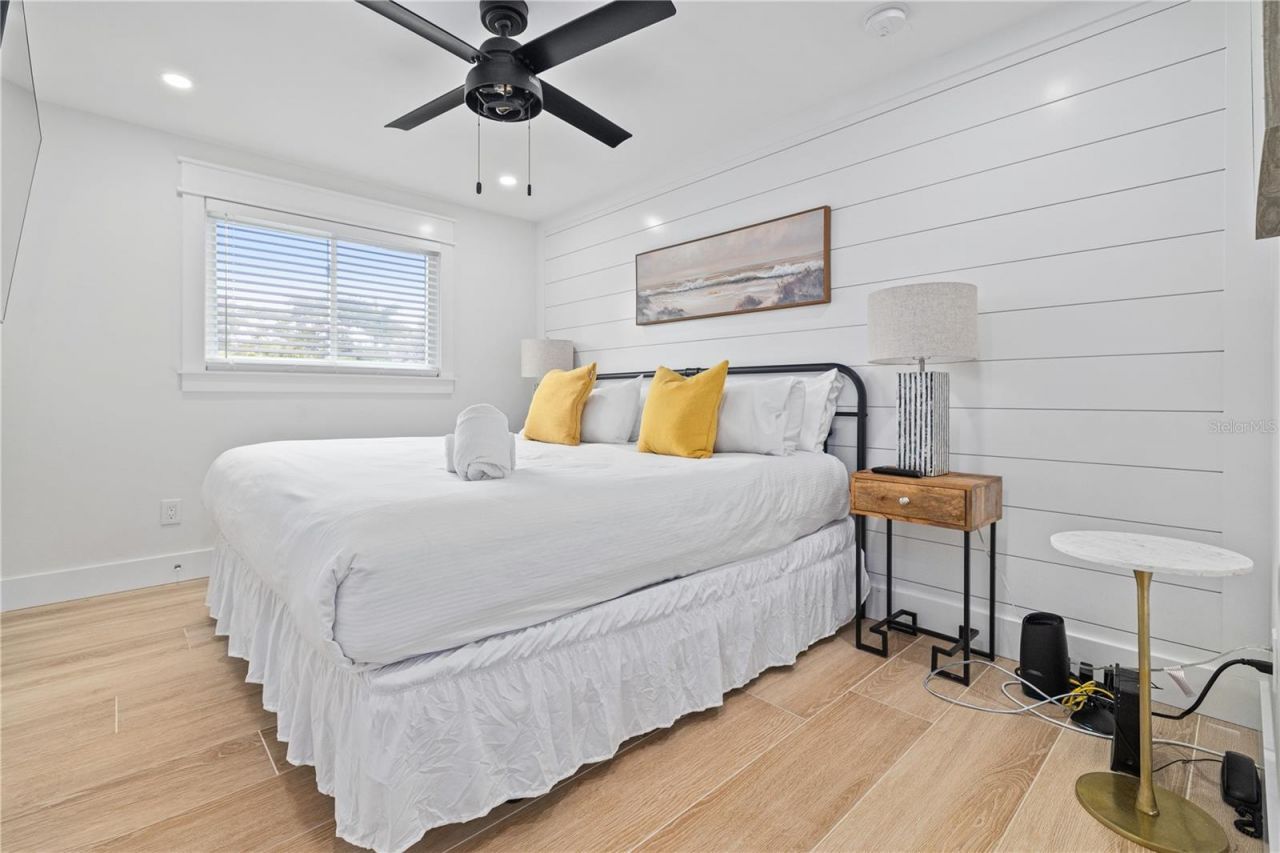 228 Gladiolus Street, Anna Maria, FL 34216 Photo