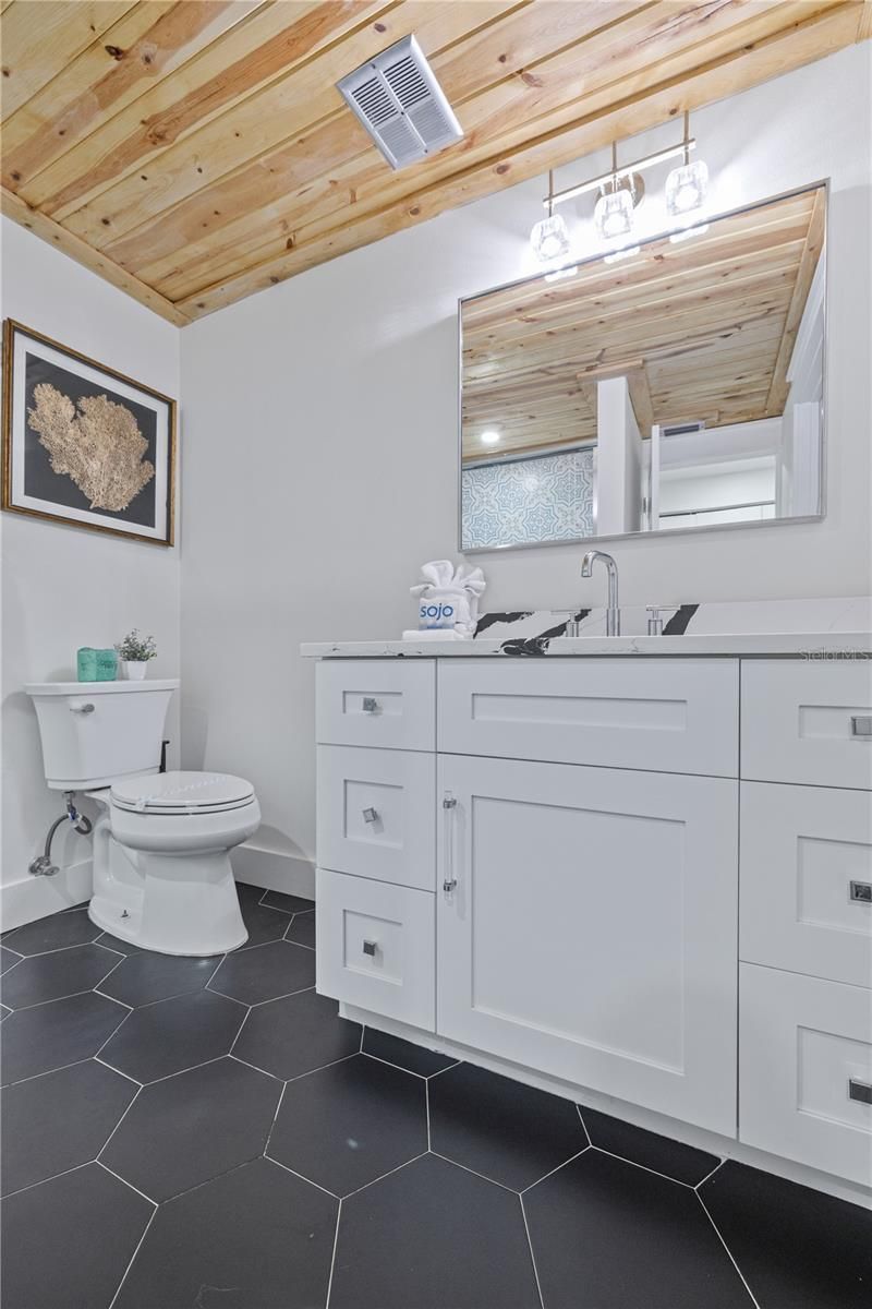 228 Gladiolus Street, Anna Maria, FL 34216 Photo