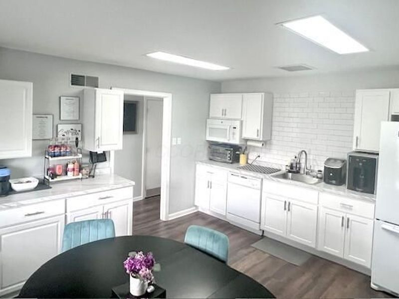 786 Northwest Boulevard , Columbus, OH 43212 Photo 10