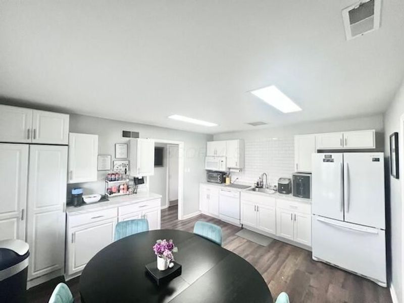 786 Northwest Boulevard , Columbus, OH 43212 Photo 11