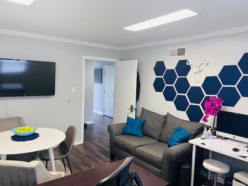 786 Northwest Boulevard , Columbus, OH 43212 Photo 9