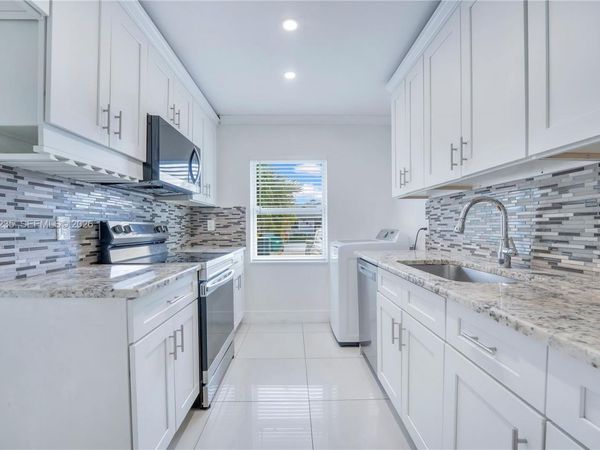 5222 SW 139th Pl, Miami, FL 33175