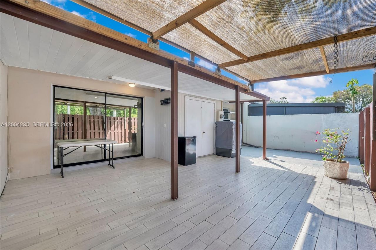 5222 SW 139th Pl, Miami, FL 33175 Photo