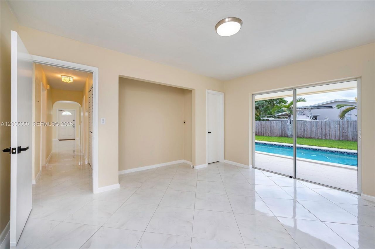 9411 SW 185th Ter, Cutler Bay, FL 33157 Photo