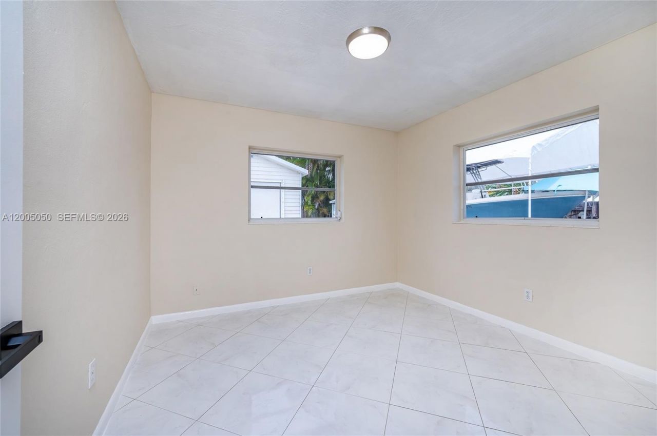9411 SW 185th Ter, Cutler Bay, FL 33157 Photo