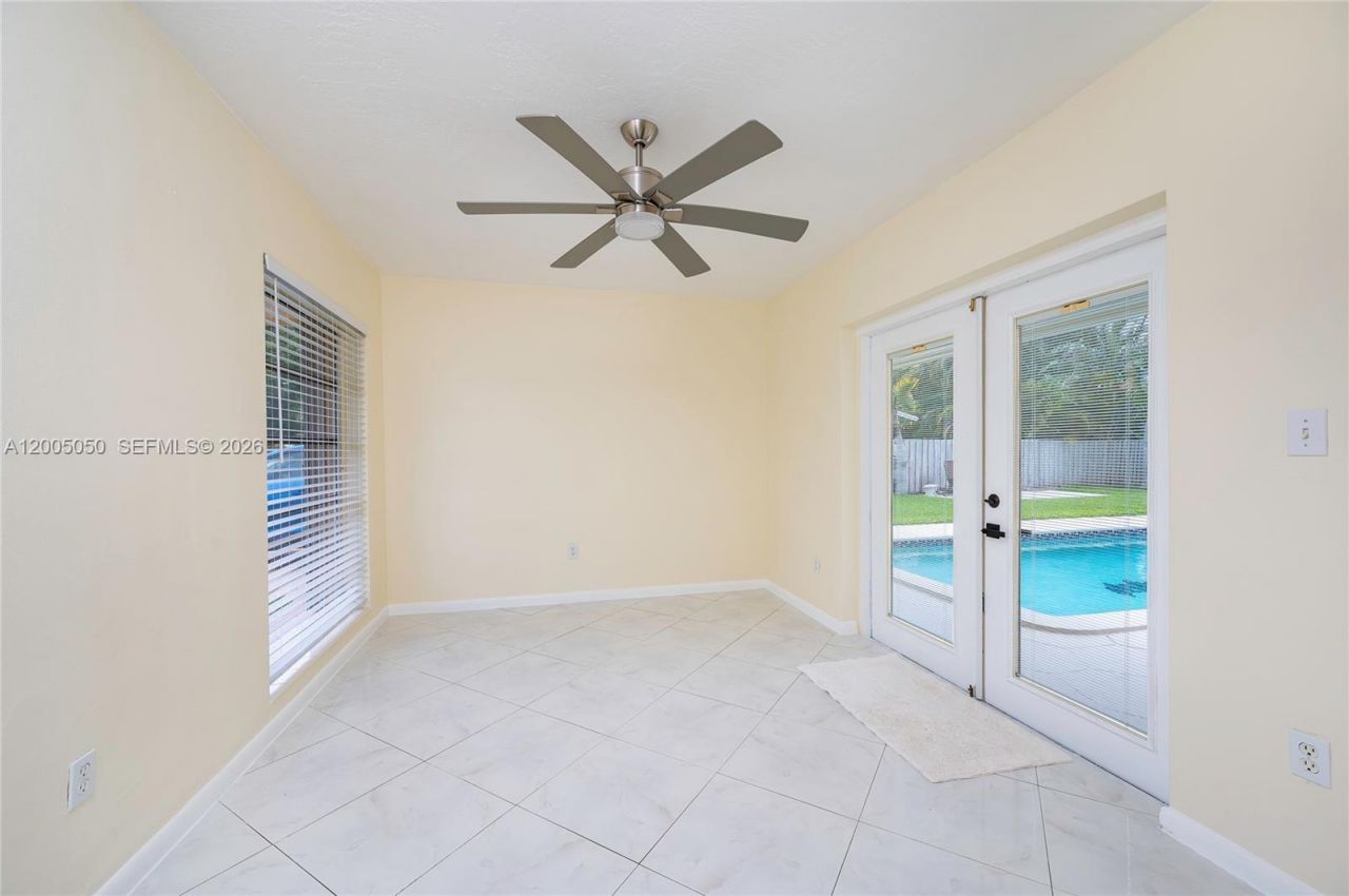 9411 SW 185th Ter, Cutler Bay, FL 33157 Photo