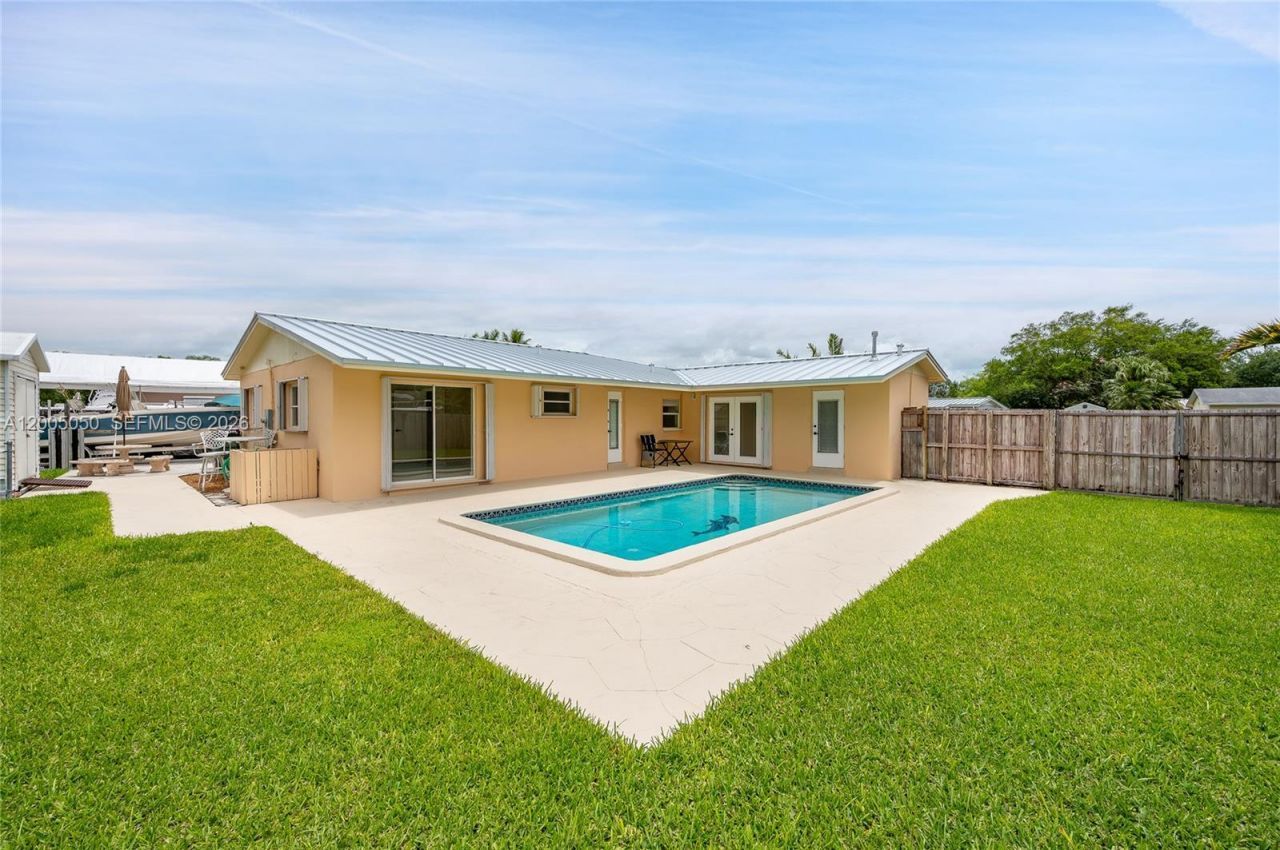 9411 SW 185th Ter, Cutler Bay, FL 33157 Photo